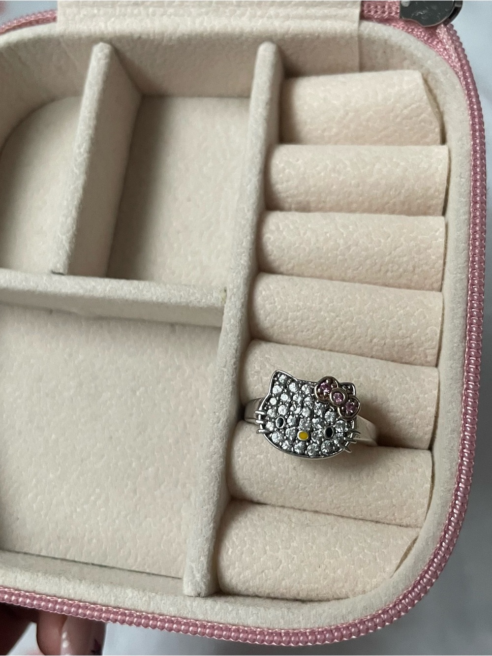 hello kitty and kimora lee simmons fine jewelry collab ring, extremely rare💝